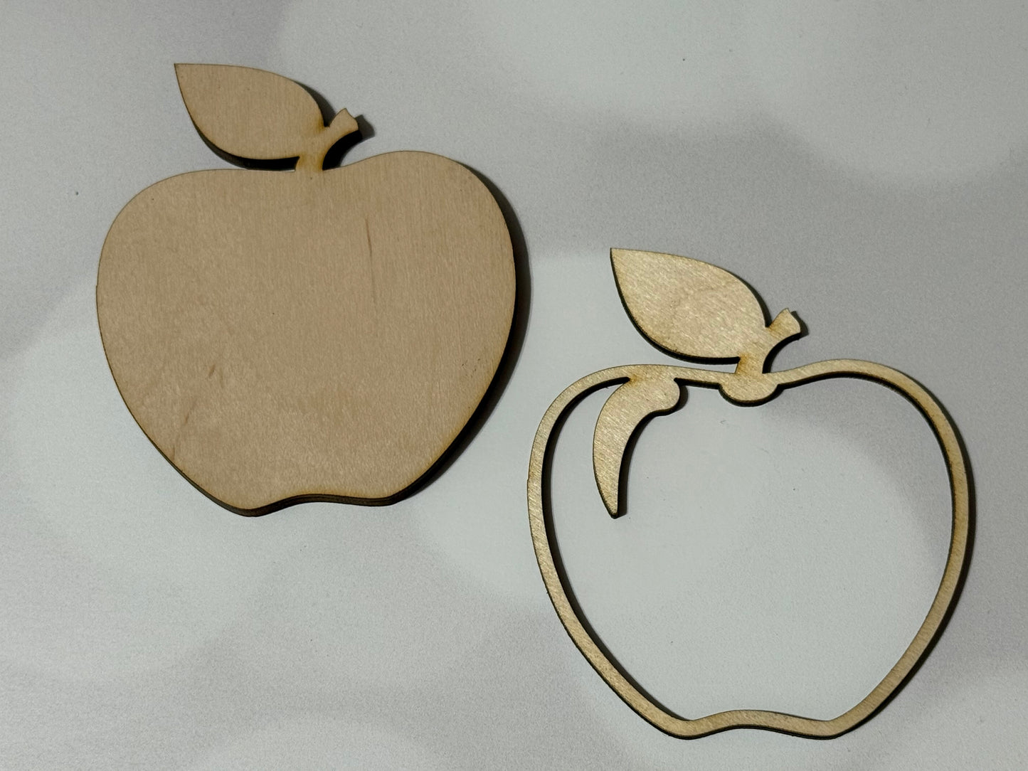 Apple-unpainted